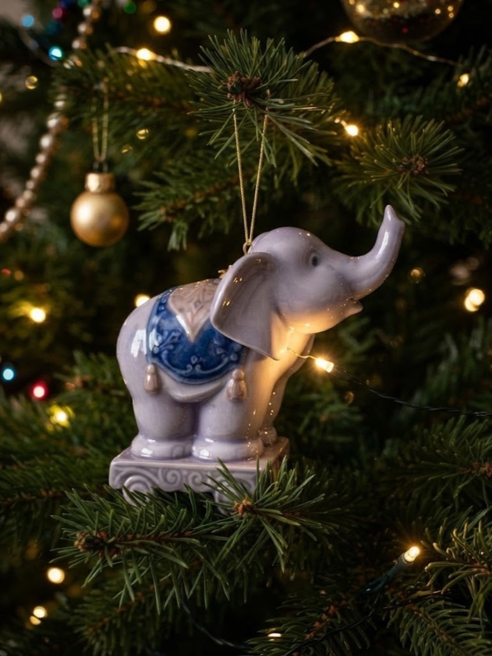 Lladro "Circus Star" Elephant Christmas Ornament #6388, Hand-Painted Porcelain